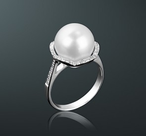 Кольцо с жемчугом бриллианты кп-57бб: белый морской жемчуг, золото 585°